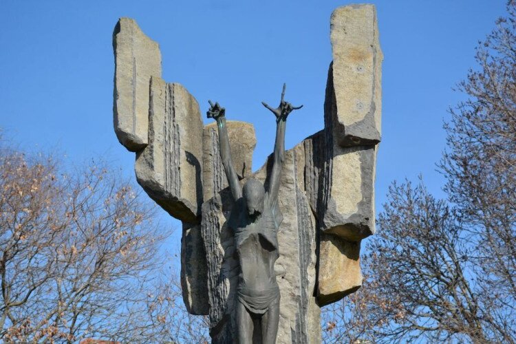 Corpus Hungaricum szobor