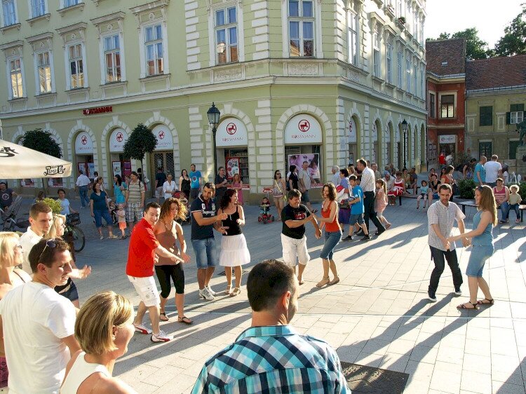 FIESTA - Downtown Street Festival - 25 July
