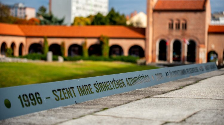 Koronázó Bazilika Romkertje – Nemzeti Emlékhely