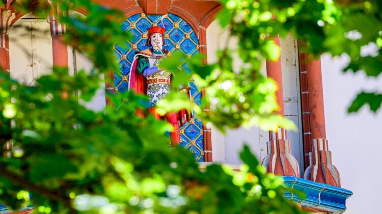 Mesélő épületdíszek