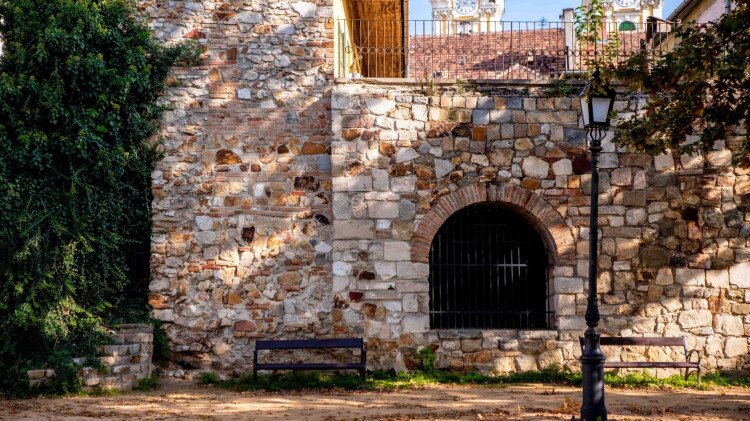 Palotai Gate
