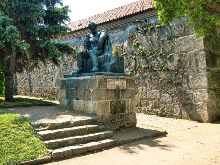 Wathay Ferenc szobor